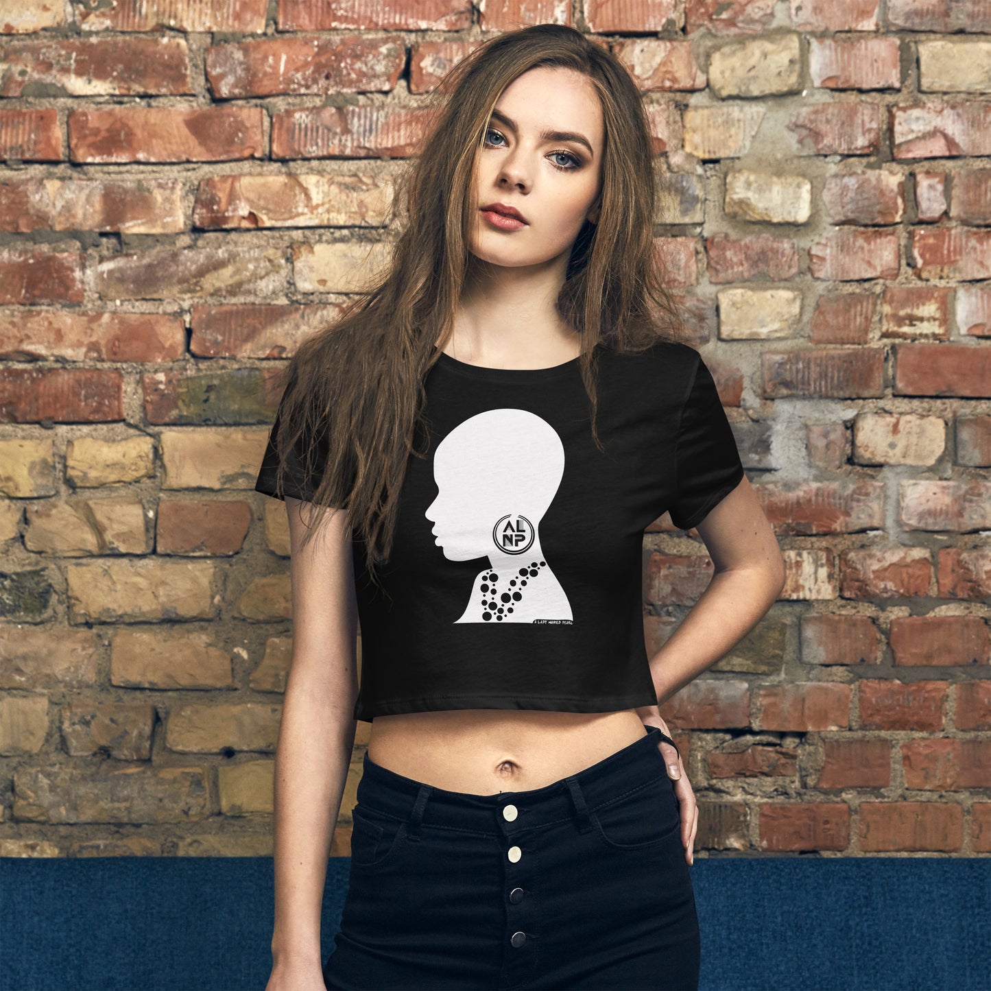 Pearl Women’s Crop Tee
